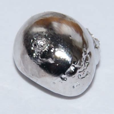 Rhodium: De wondermetal voor katalyse en luxe?